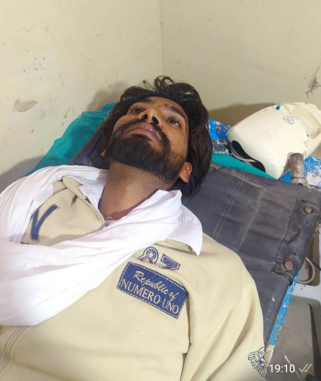 Youth Welfare Society admitted the injured youth in the road accident to the hospital